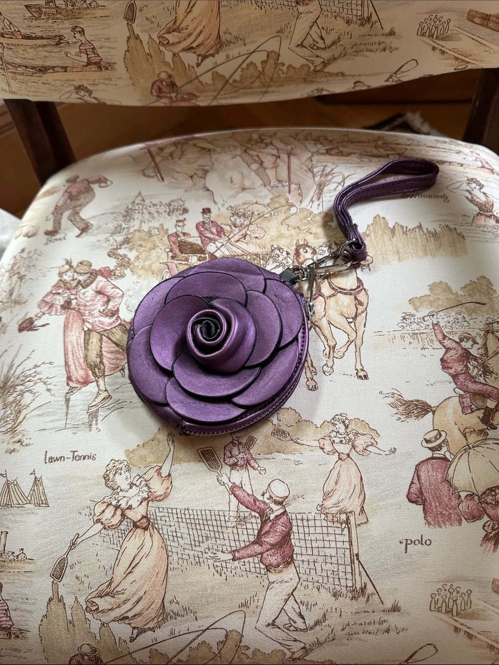 Women's Purple Rose Wristlet Bag